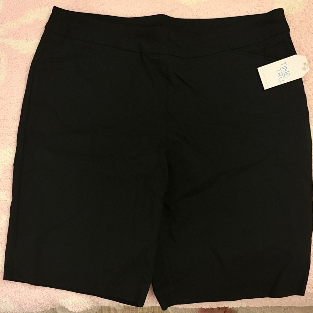 Time and Tru Women's Classic Black Shorts